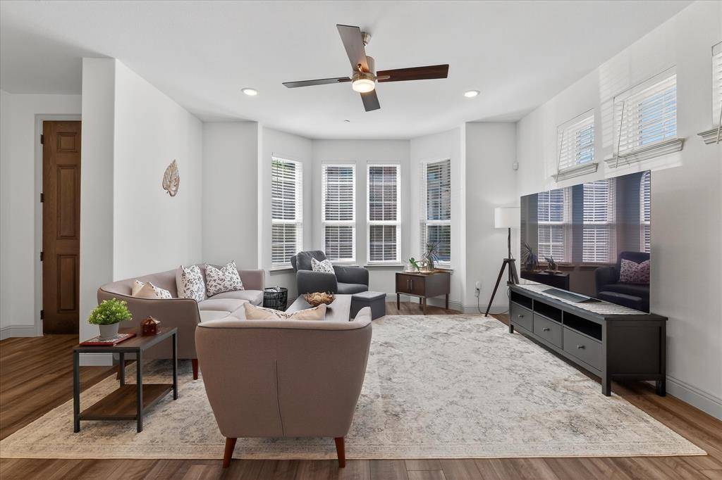 Mckinney, TX 75070,6064 Silverado Trail