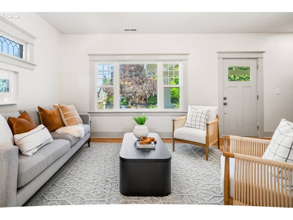 Portland, OR 97212,2415 NE 38th Ave #A