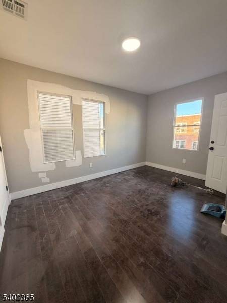 Newark City, NJ 07106,69 Brookdale Ave #2L