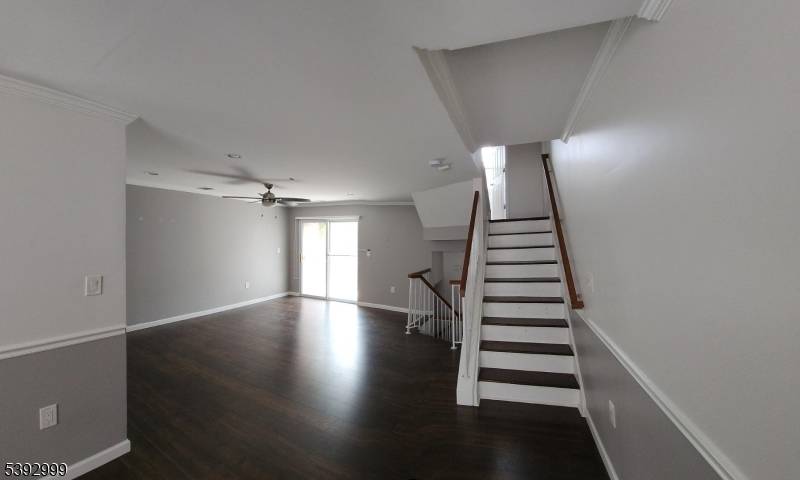 Perth Amboy City, NJ 08861,532 Great Beds Ct #532