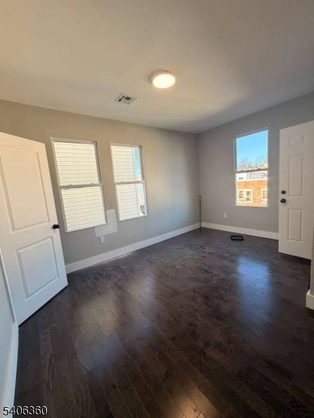 Newark City, NJ 07106,69 Brookdale Ave #3L