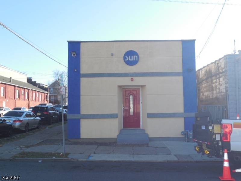 Paterson City, NJ 07524,207 E 15Th St