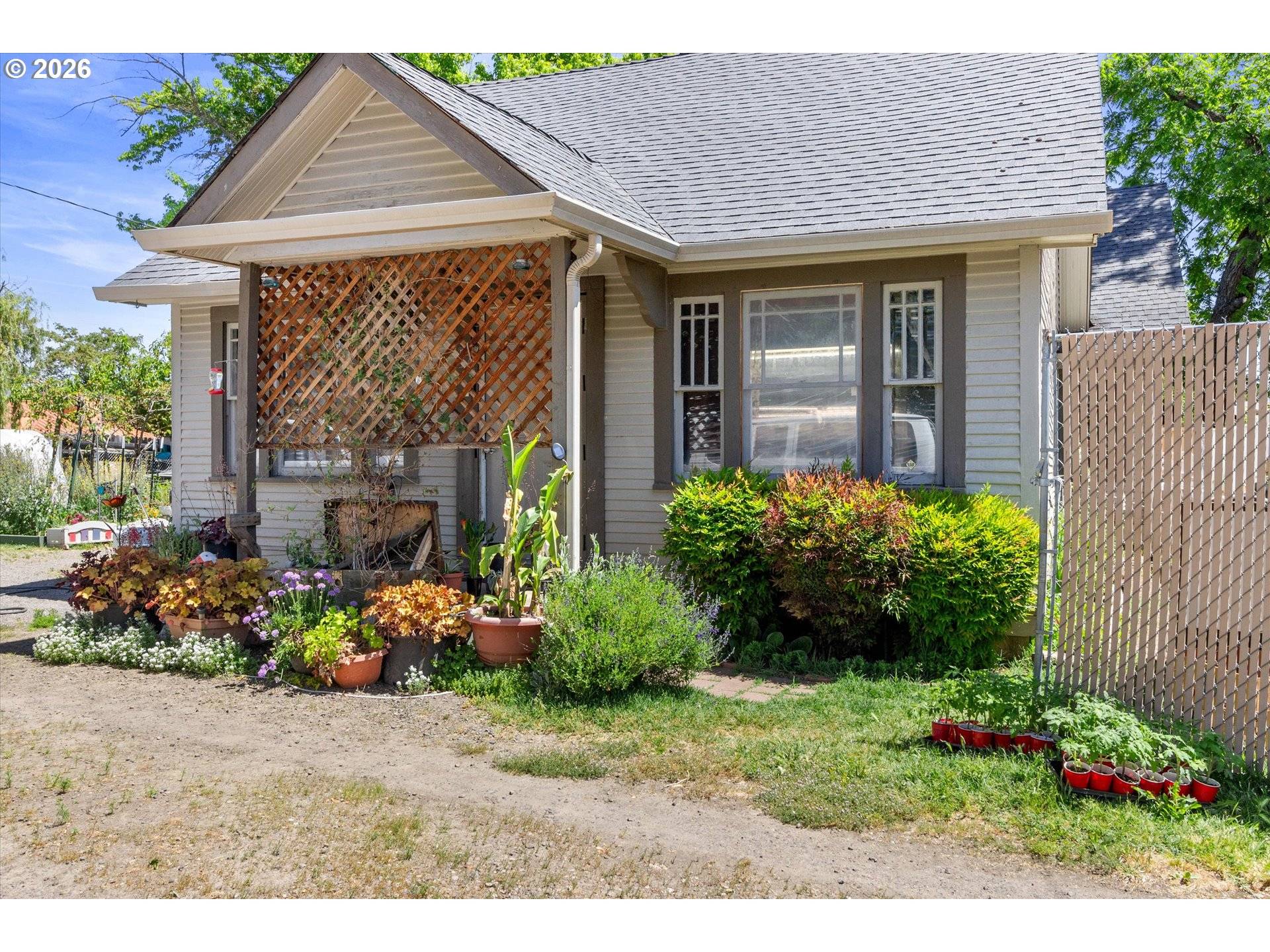 Medford, OR 97501,1225 W Main ST