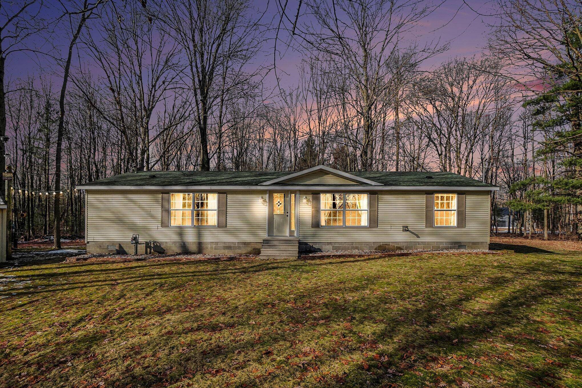 Ravenna, MI 49451,114 N Bossett RD