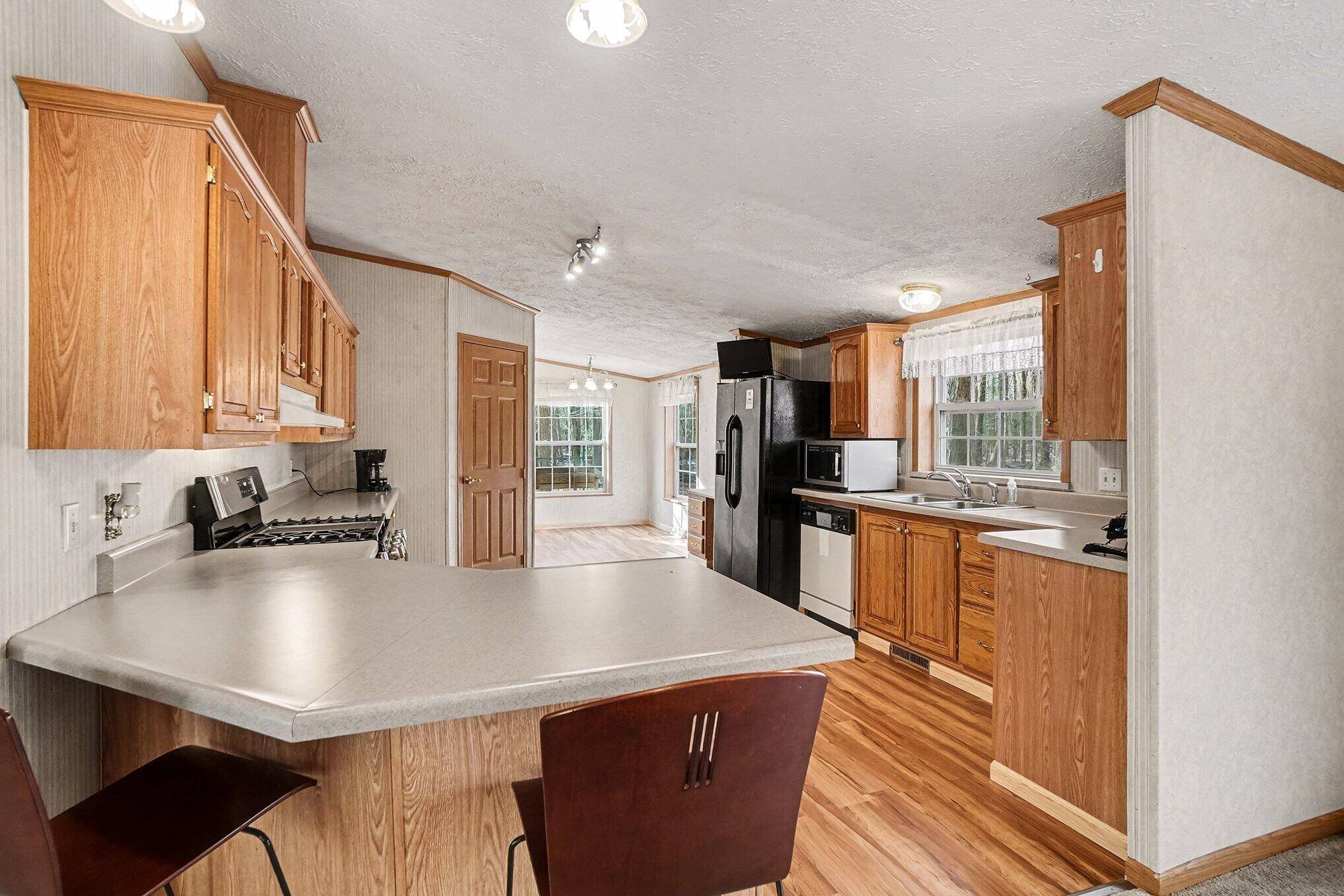 Ravenna, MI 49451,114 N Bossett RD