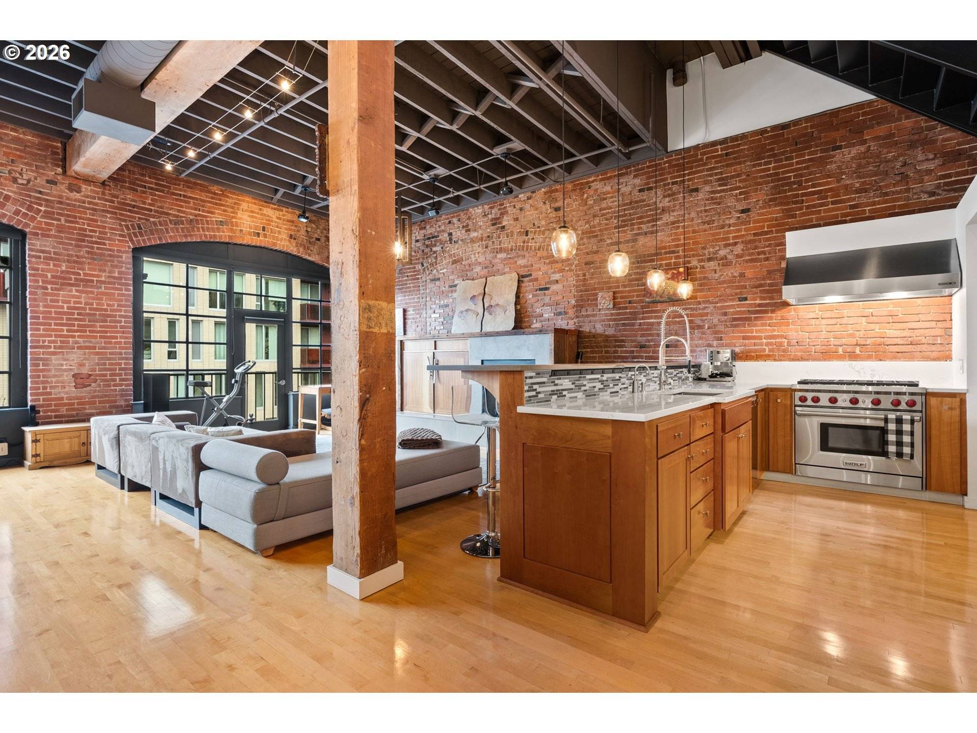 Portland, OR 97209,1011 NW GLISAN ST #302