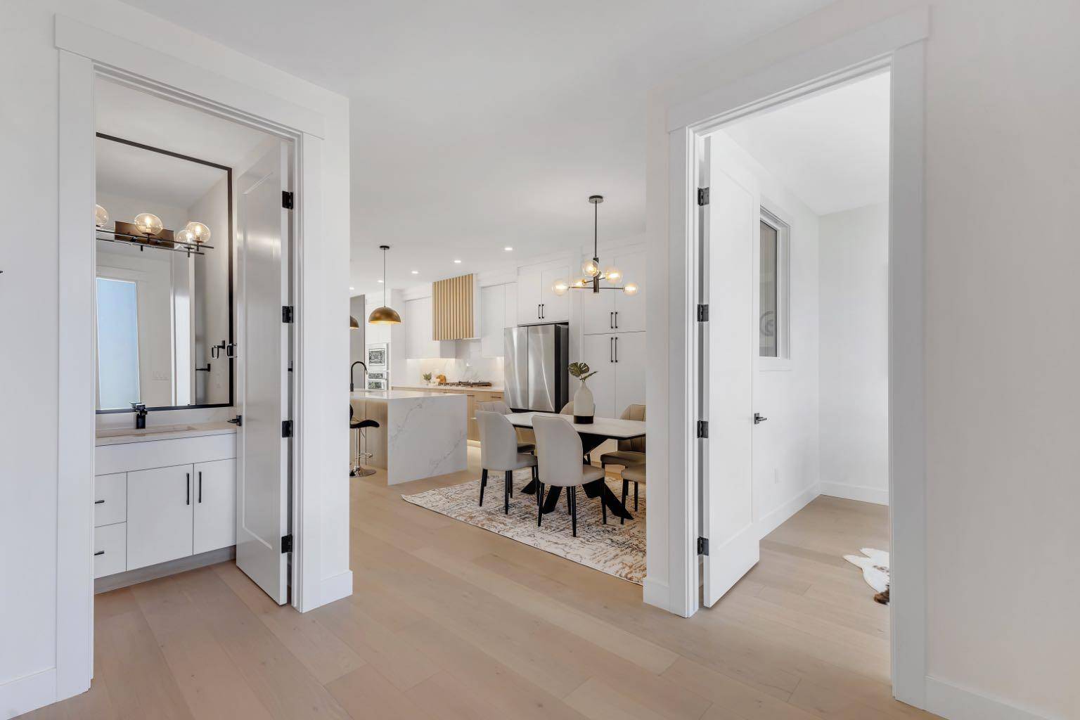 Calgary, AB T2K 0C6,415 37 AVE NW