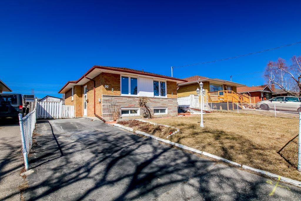 Toronto E09, ON M1G 2P1,90 Mountland DR #2BR-Bsmt