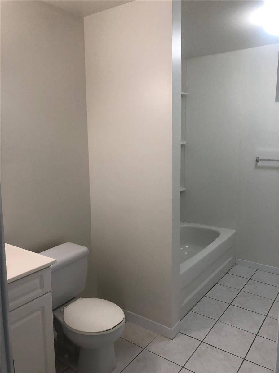 Oshawa, ON L1J 2H1,580 Montcalm AVE #Bsmt