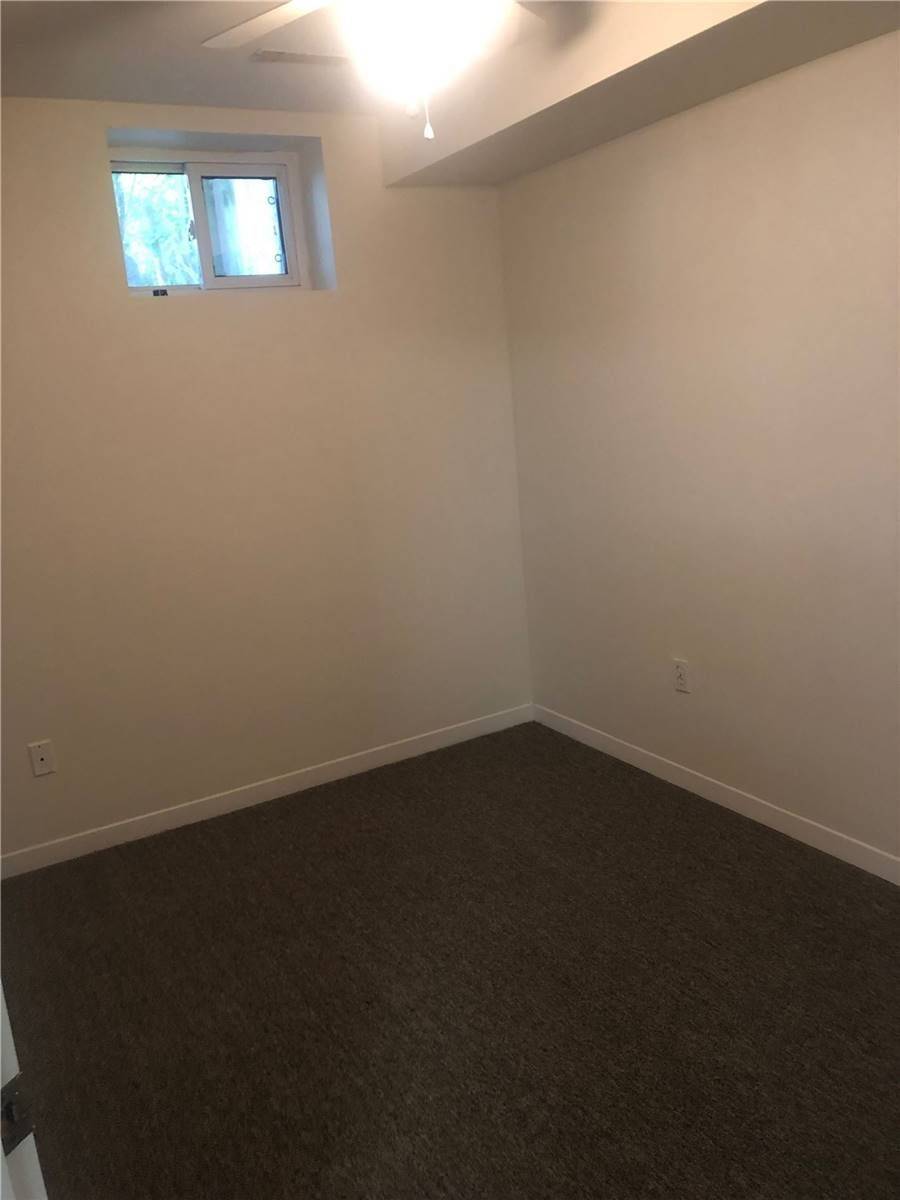 Oshawa, ON L1J 2H1,580 Montcalm AVE #Bsmt