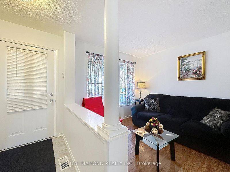 Ajax, ON L1Z 1Z1,32 Marriner CRES