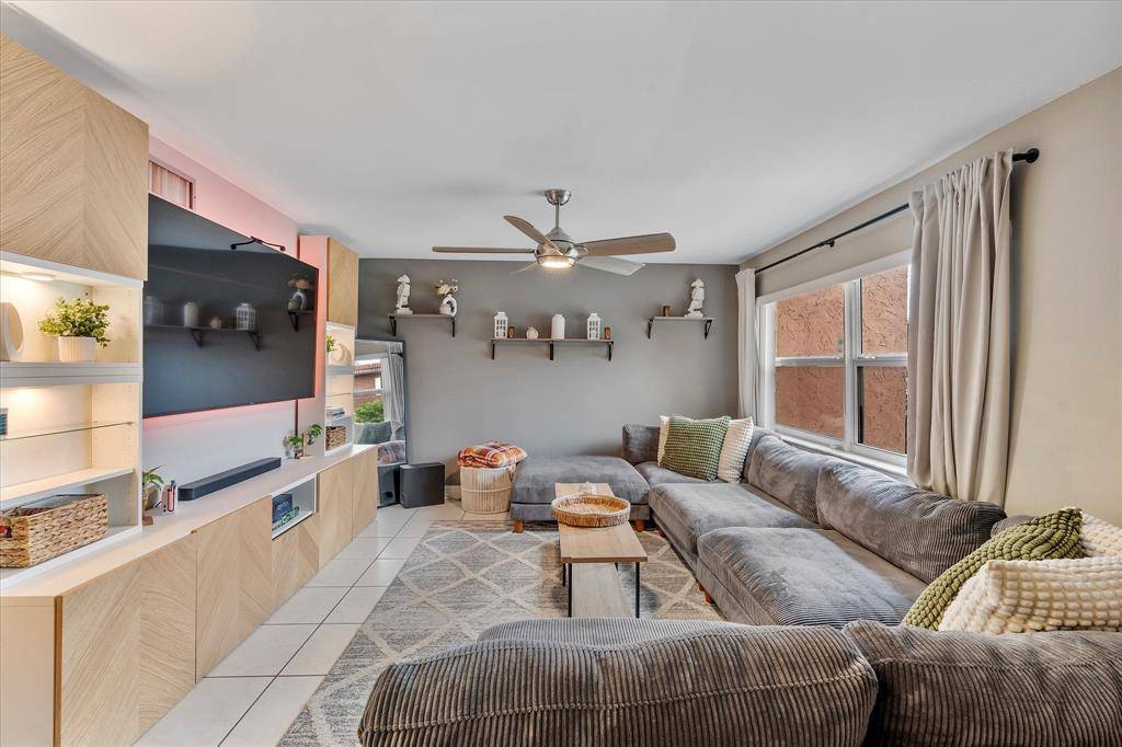 Davie, FL 33324,29 Laredo Pl #29