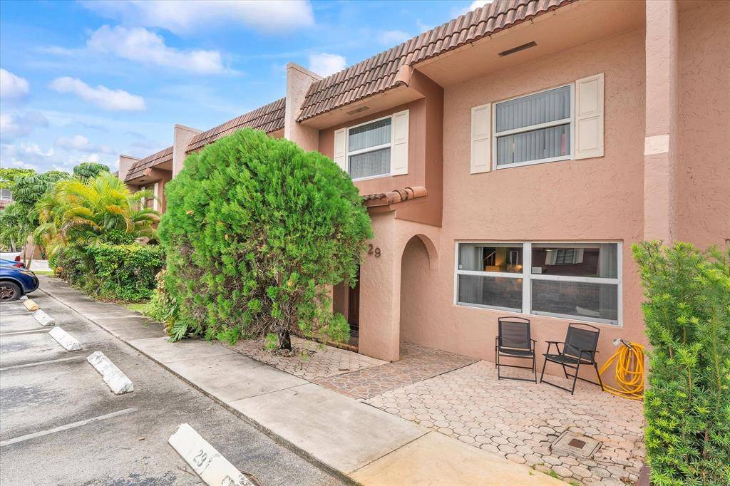 Davie, FL 33324,29 Laredo Pl #29