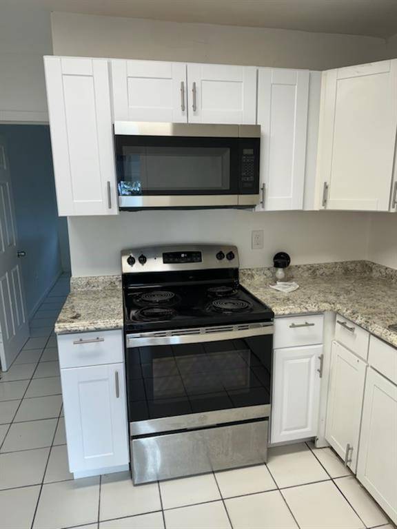 Lake Worth Beach, FL 33460,216 S B St #A