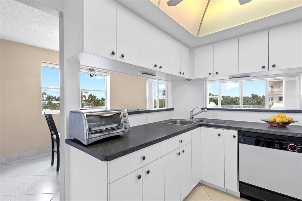 Fort Lauderdale, FL 33308,4010 Galt Ocean Dr #312