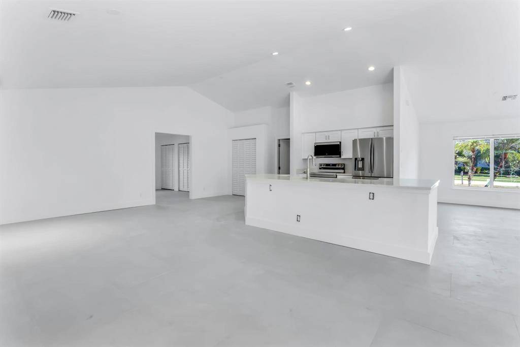 Wellington, FL 33414,12865 Kingsway Rd