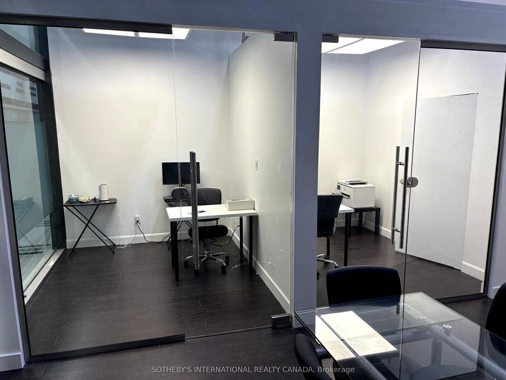 Vaughan, ON L4K 1Z8,7250 Keele ST #325