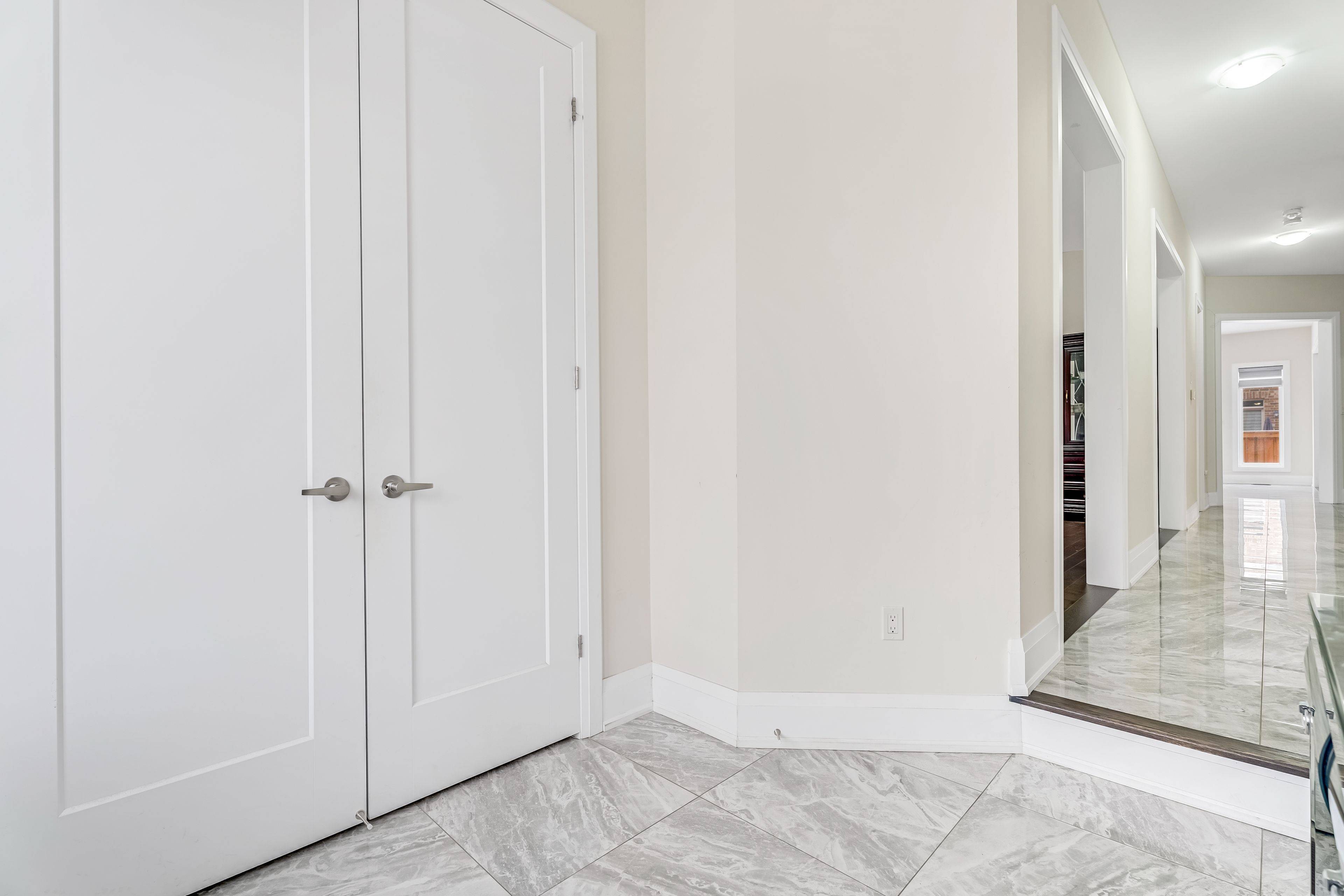 Bradford West Gwillimbury, ON L3Z 4K4,49 Westlake CRES