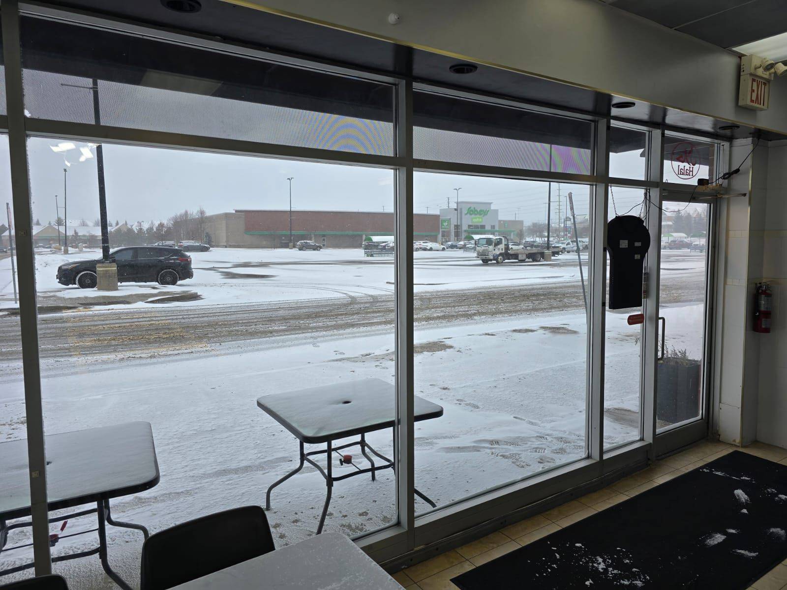 Aurora, ON L4G 3G8,15440 Bayview AVE #1B