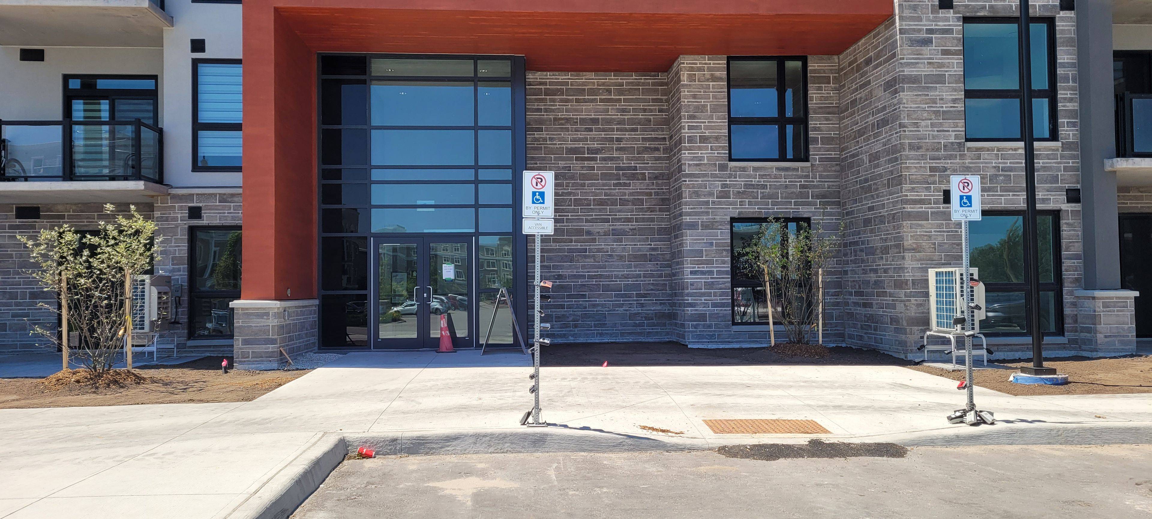 Collingwood, ON L9Y 5T6,4 Kimberly LN #409