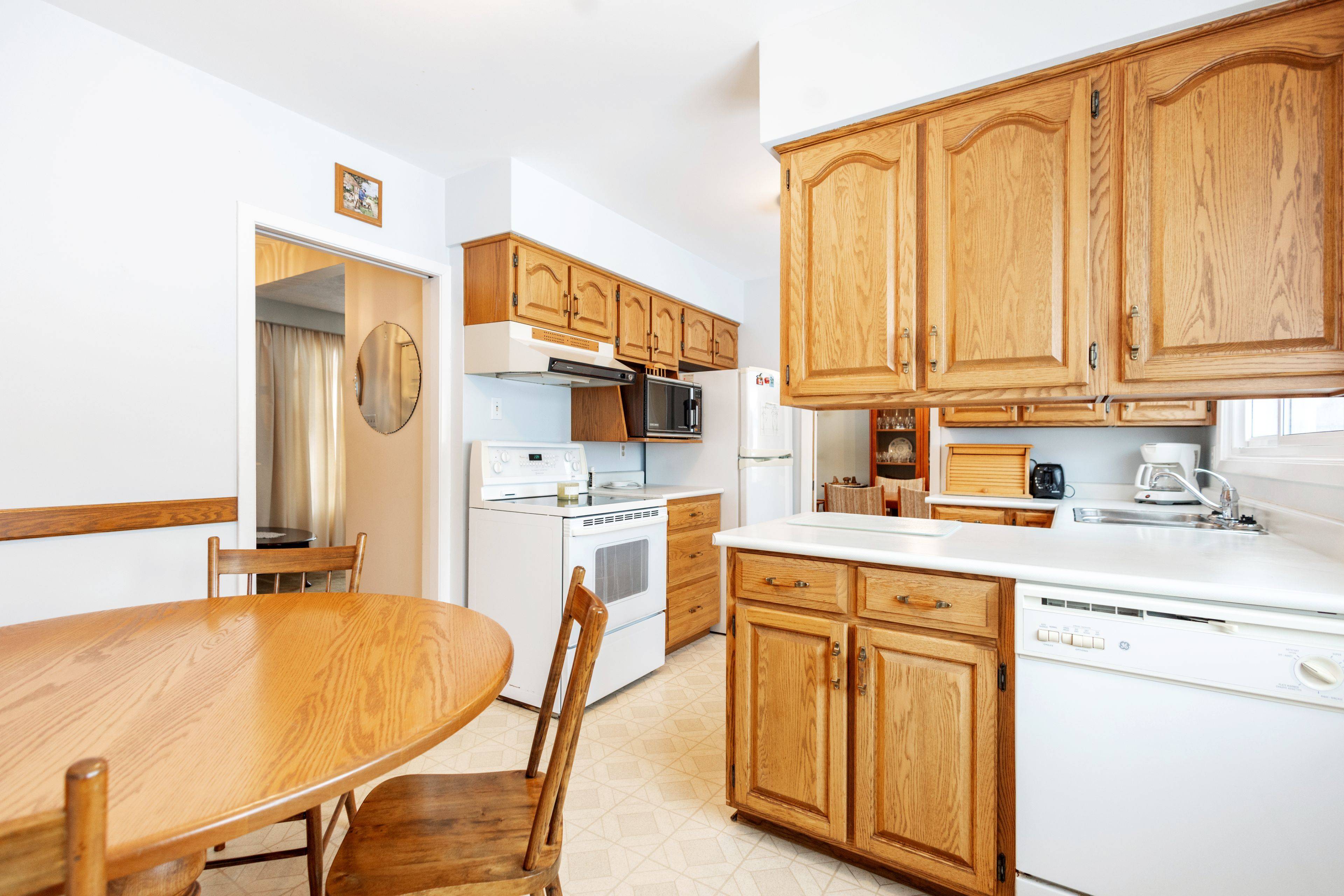 Barrie, ON L4M 2E6,19 Steel ST