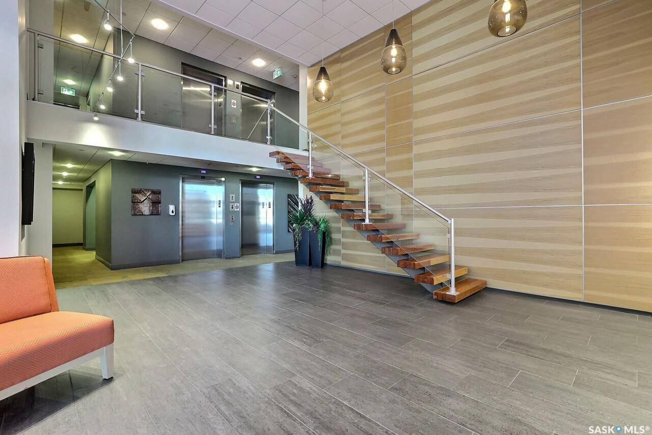 Regina, SK S4P 1Y8,2300 Broad STREET #207