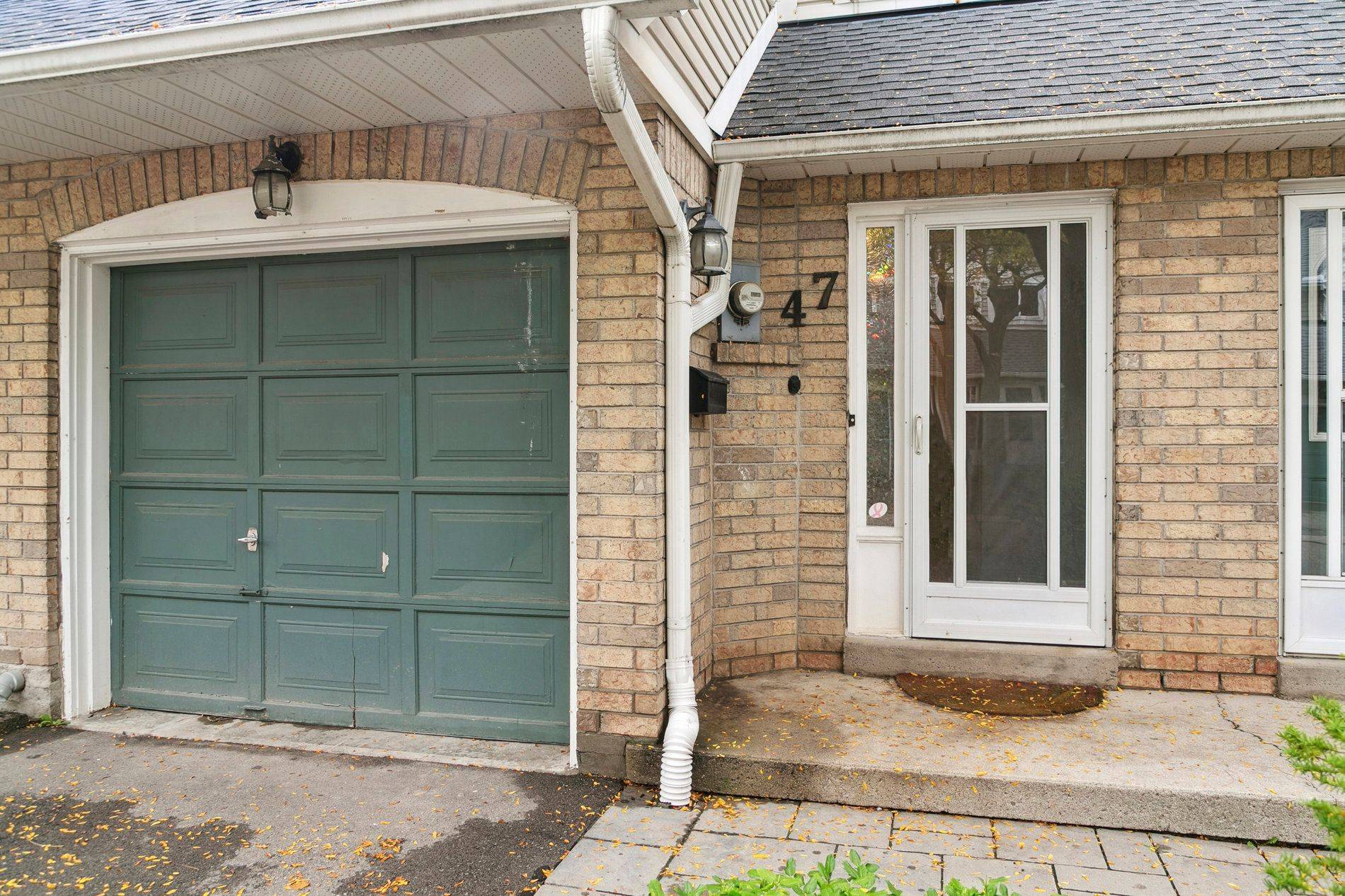 Burlington, ON L7M 4B4,2530 Northampton BLVD #47