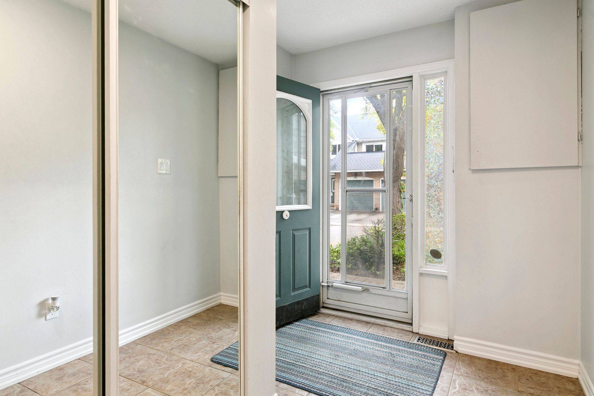 Burlington, ON L7M 4B4,2530 Northampton BLVD #47