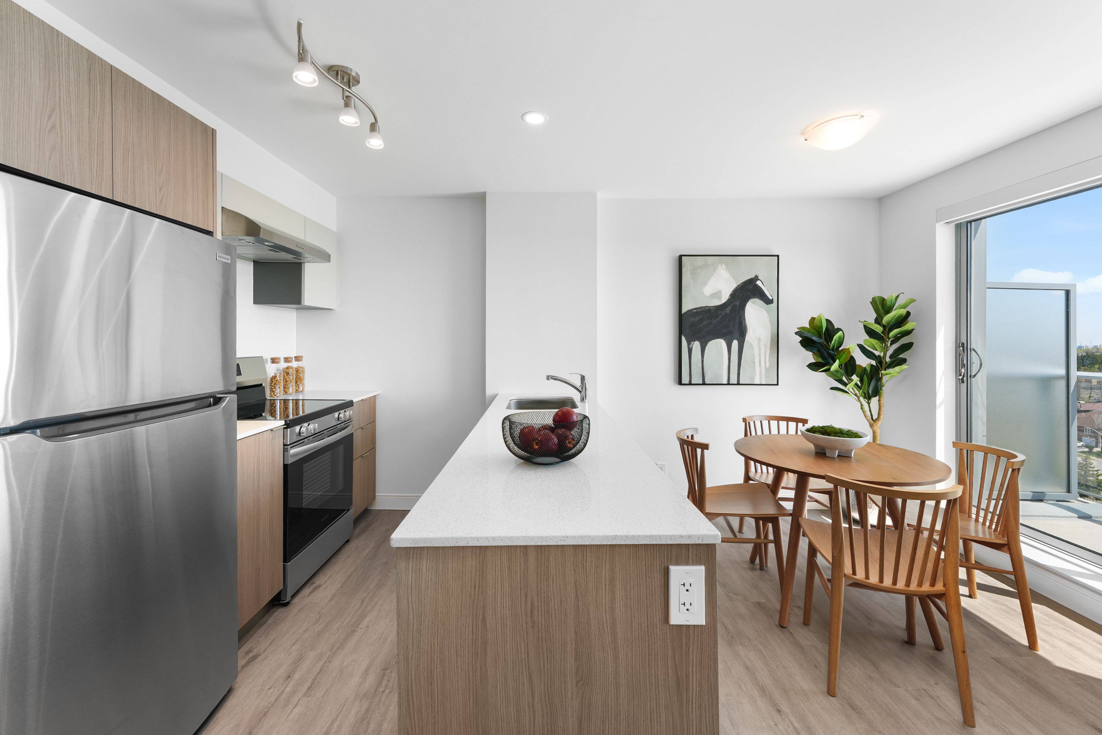 Brampton, ON L6X 4P7,100 Manett CRES #606