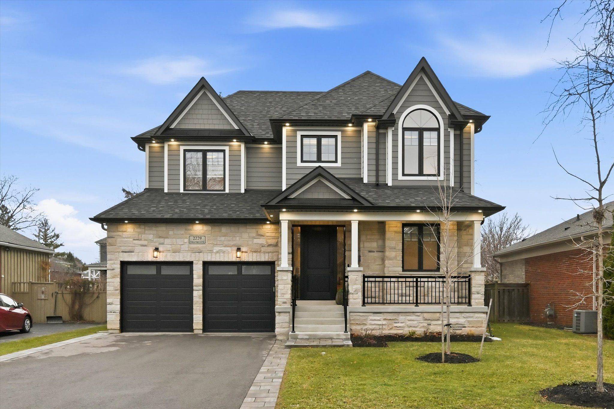 Burlington, ON L7R 1R2,2229 Tallman AVE