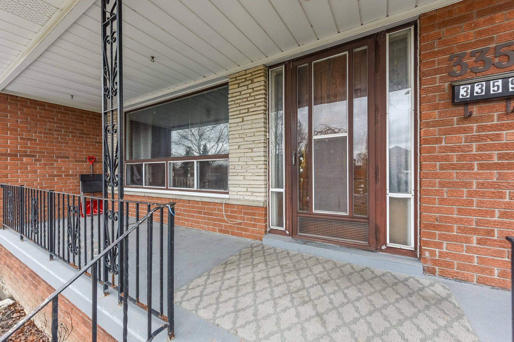 Mississauga, ON L4T 1W9,3359 Lehigh CRES