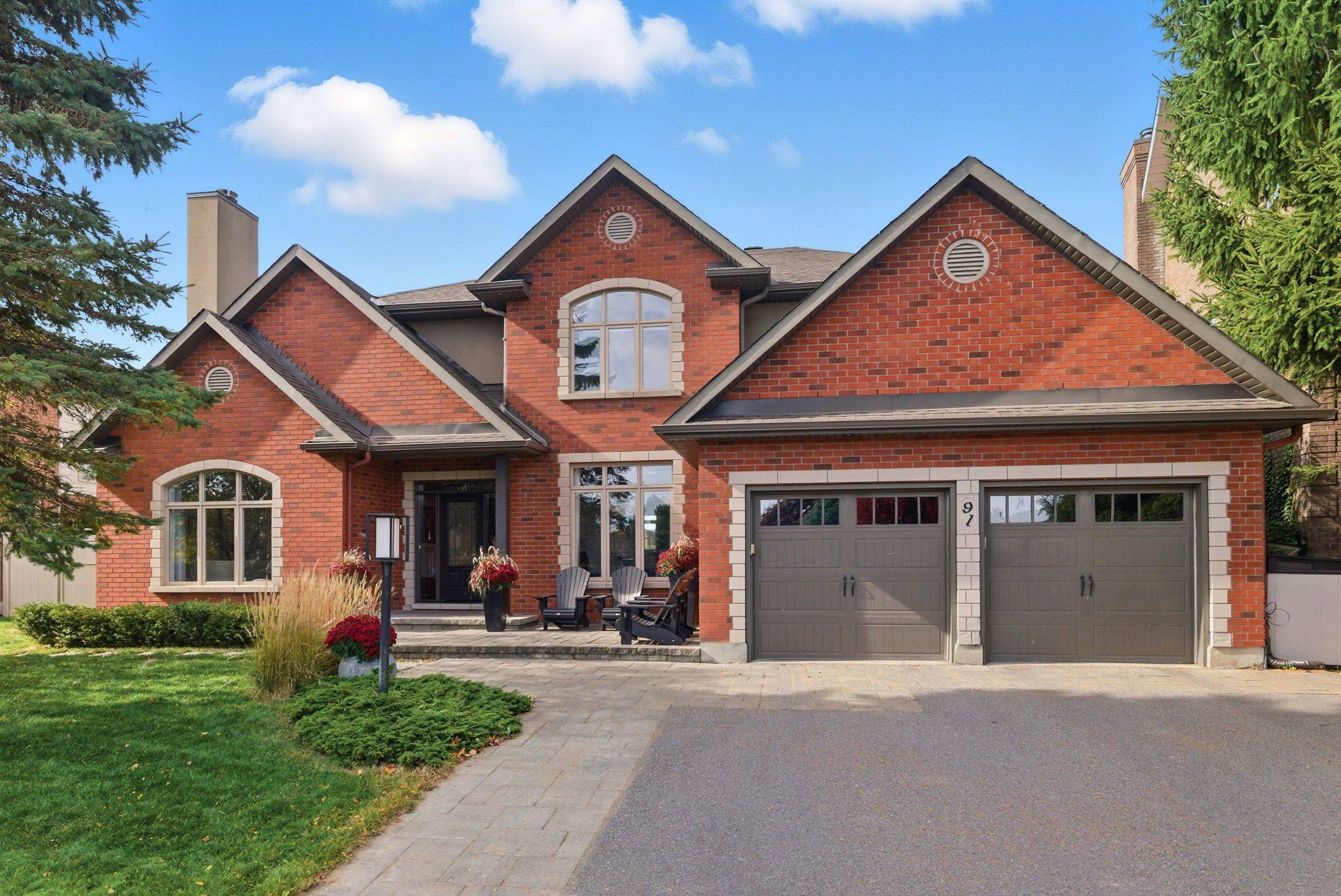 Kanata, ON K2K 2N1,91 Shaughnessy CRES