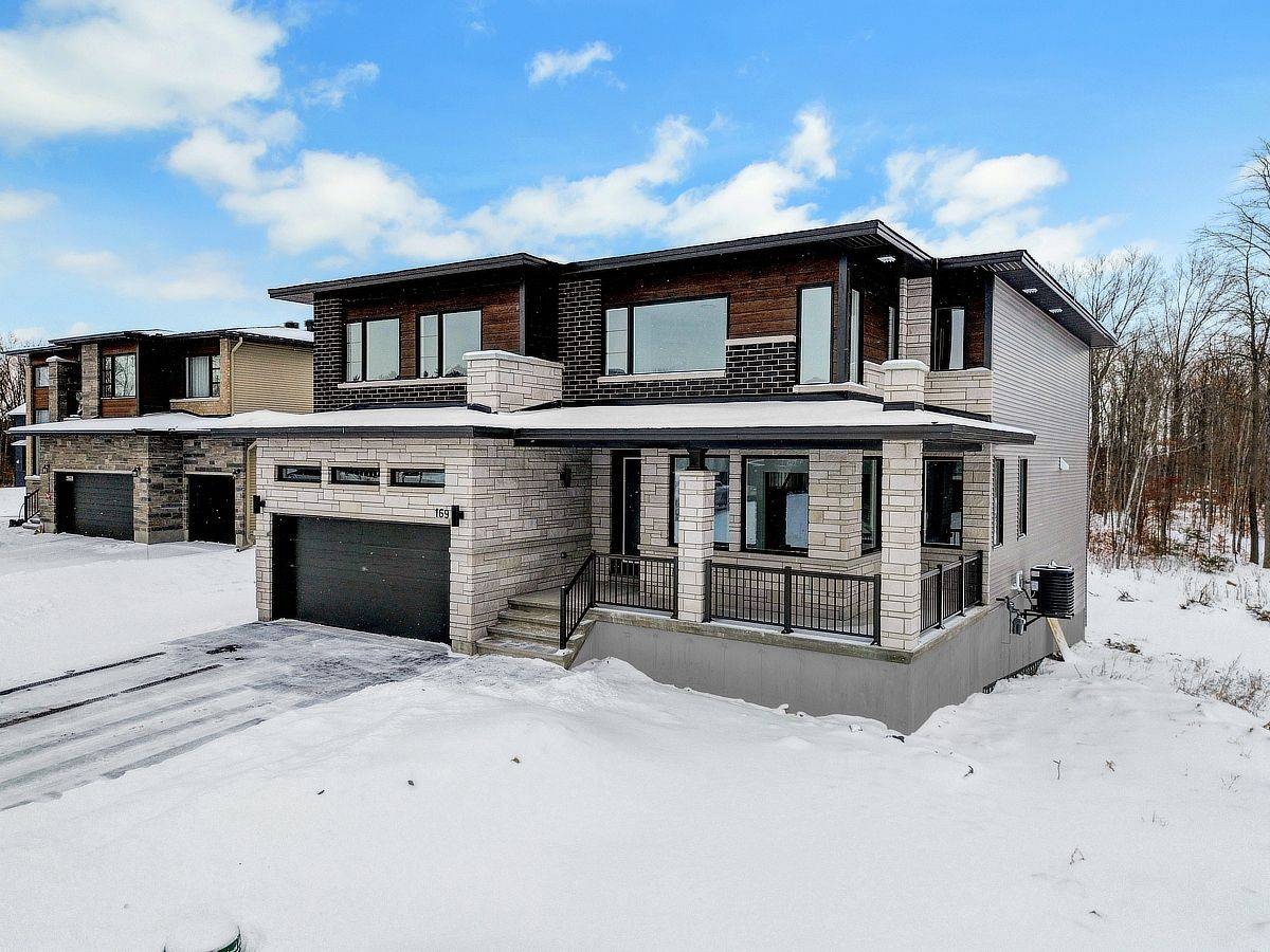 Mississippi Mills, ON K0A 1L0,169 Frank Fisher CRES