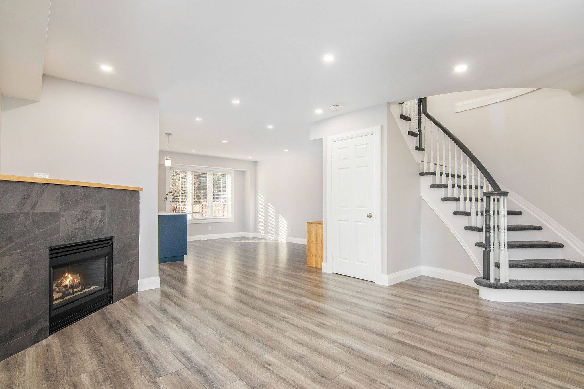 Carlington - Central Park, ON K2C 4C1,137 Central Park DR