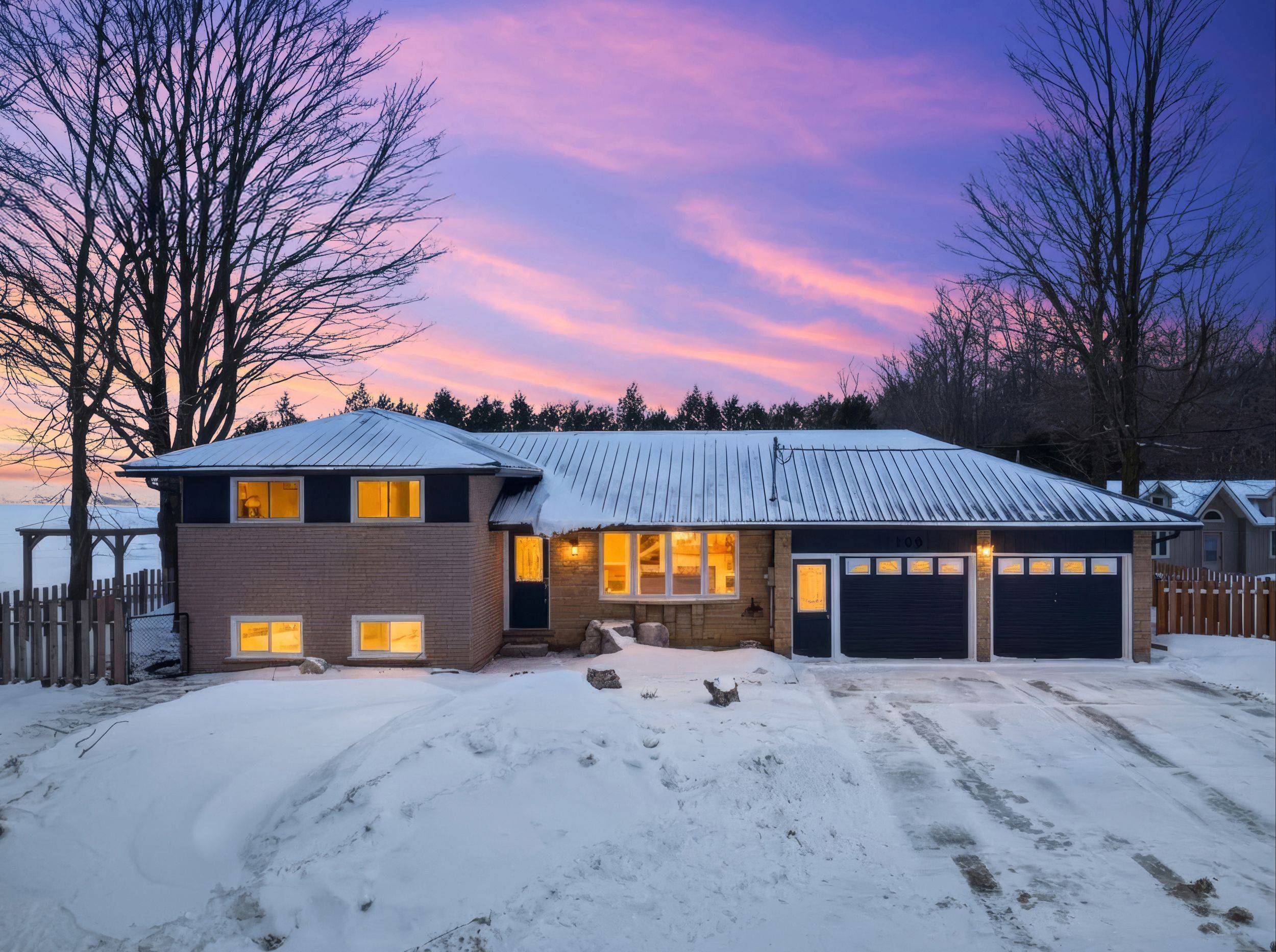 Mapleton, ON N0G 2K0,109 Mcgivern ST