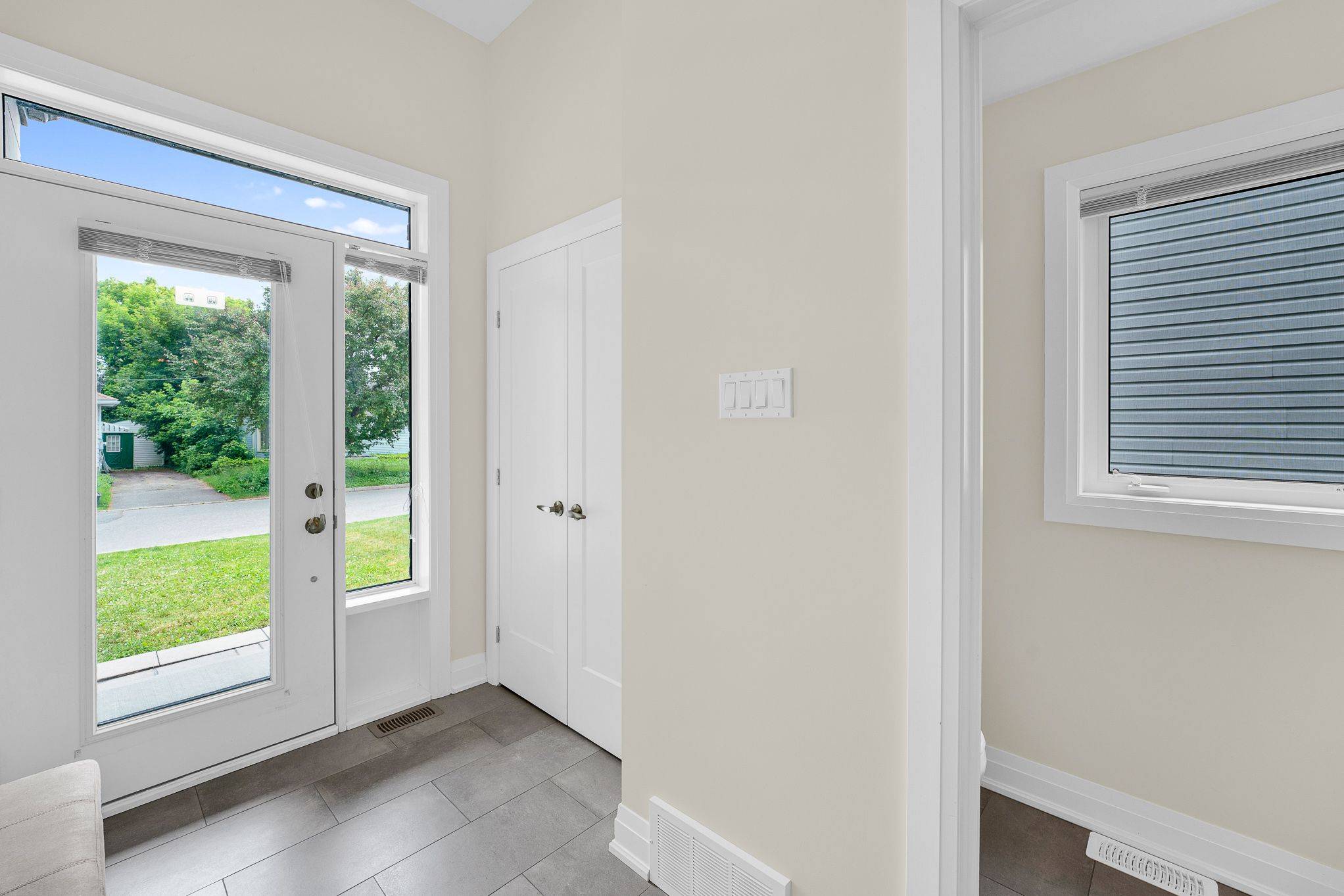 Overbrook - Castleheights And Area, ON K1K 1S2,251 Glynn AVE #A