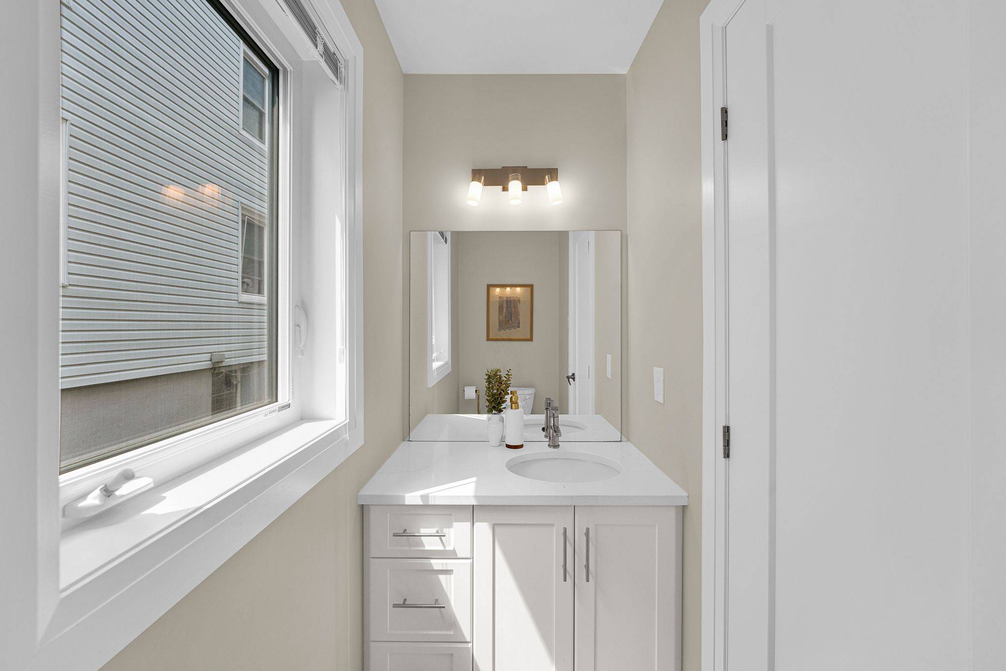 Overbrook - Castleheights And Area, ON K1K 1S2,251 Glynn AVE #A