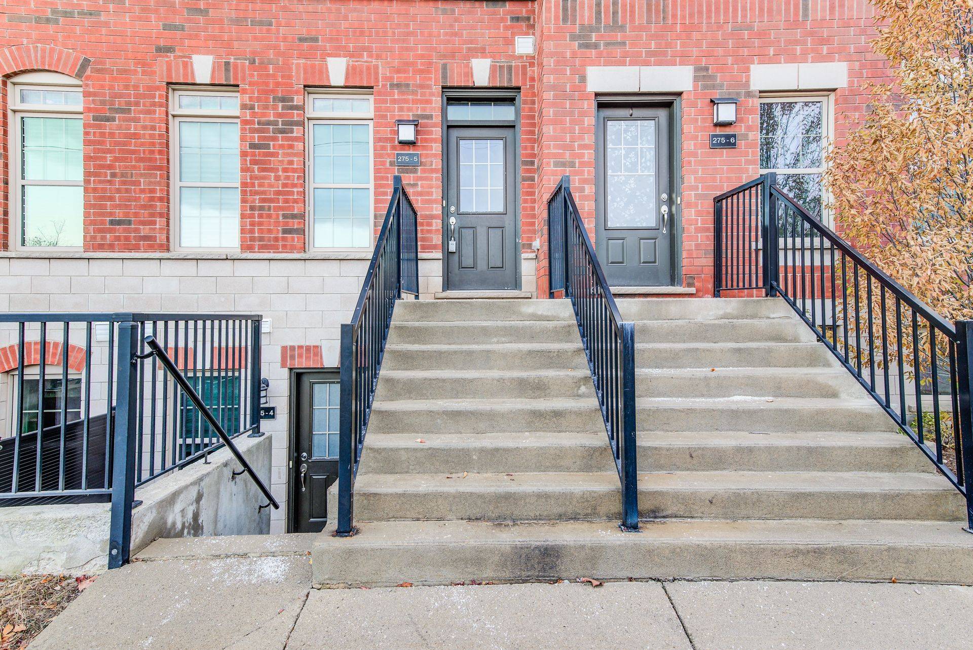 Kitchener, ON N2E 4G2,275 Max Becker DR #5