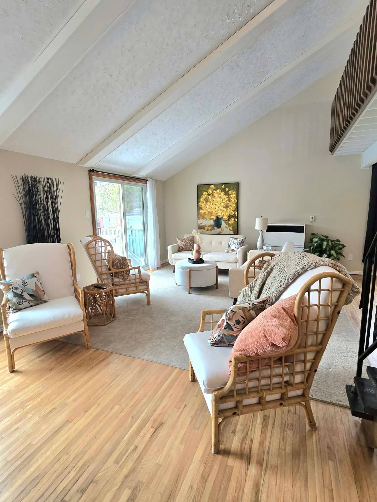 St. Thomas, ON N5R 5R7,48 Luton CRES