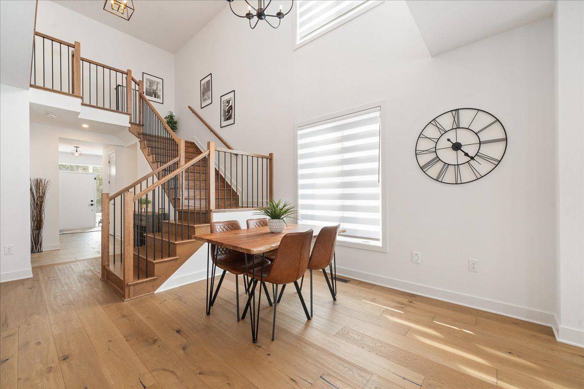 Orleans - Convent Glen And Area, ON K1W 0R8,6461 Renaud RD