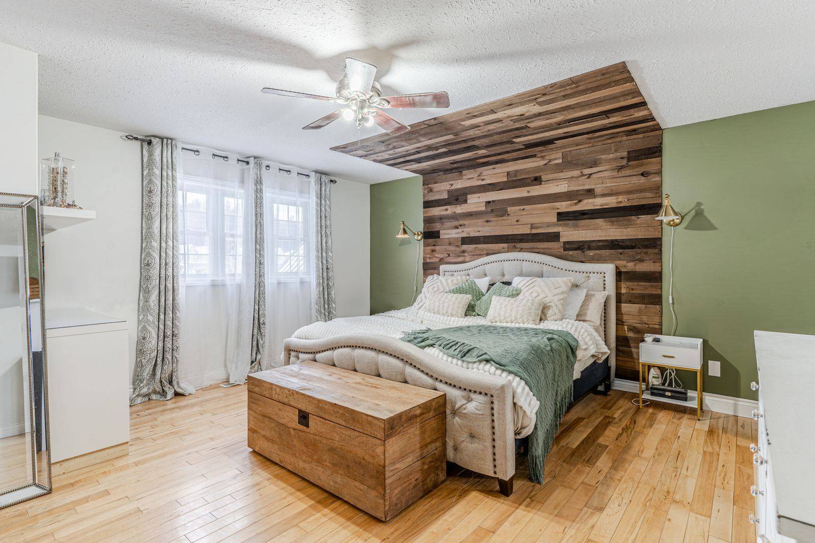 Shelburne, ON L9V 3C9,469 Fiddle Park LN