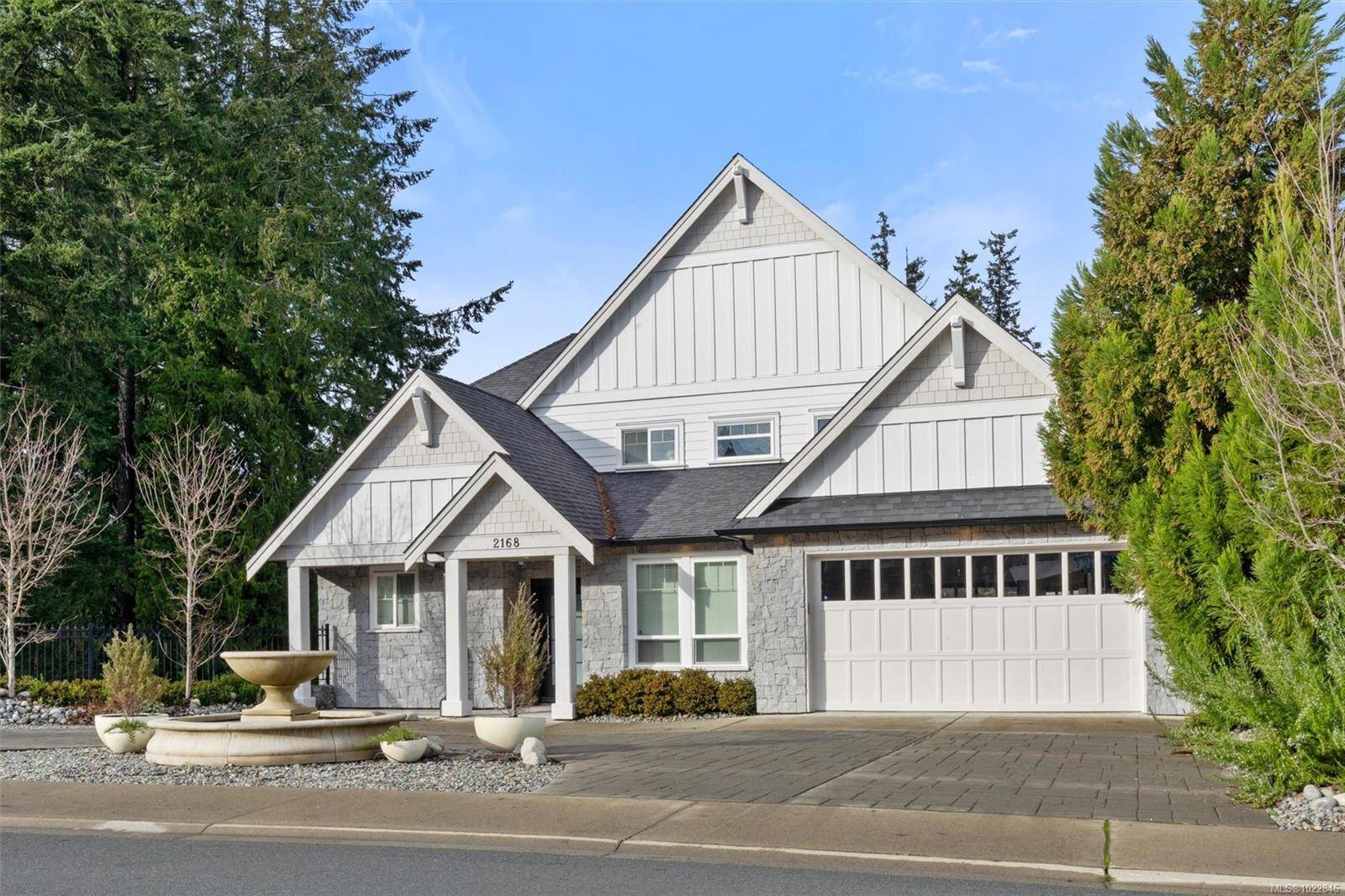 Langford, BC V9B 0R9,2168 Champions Way