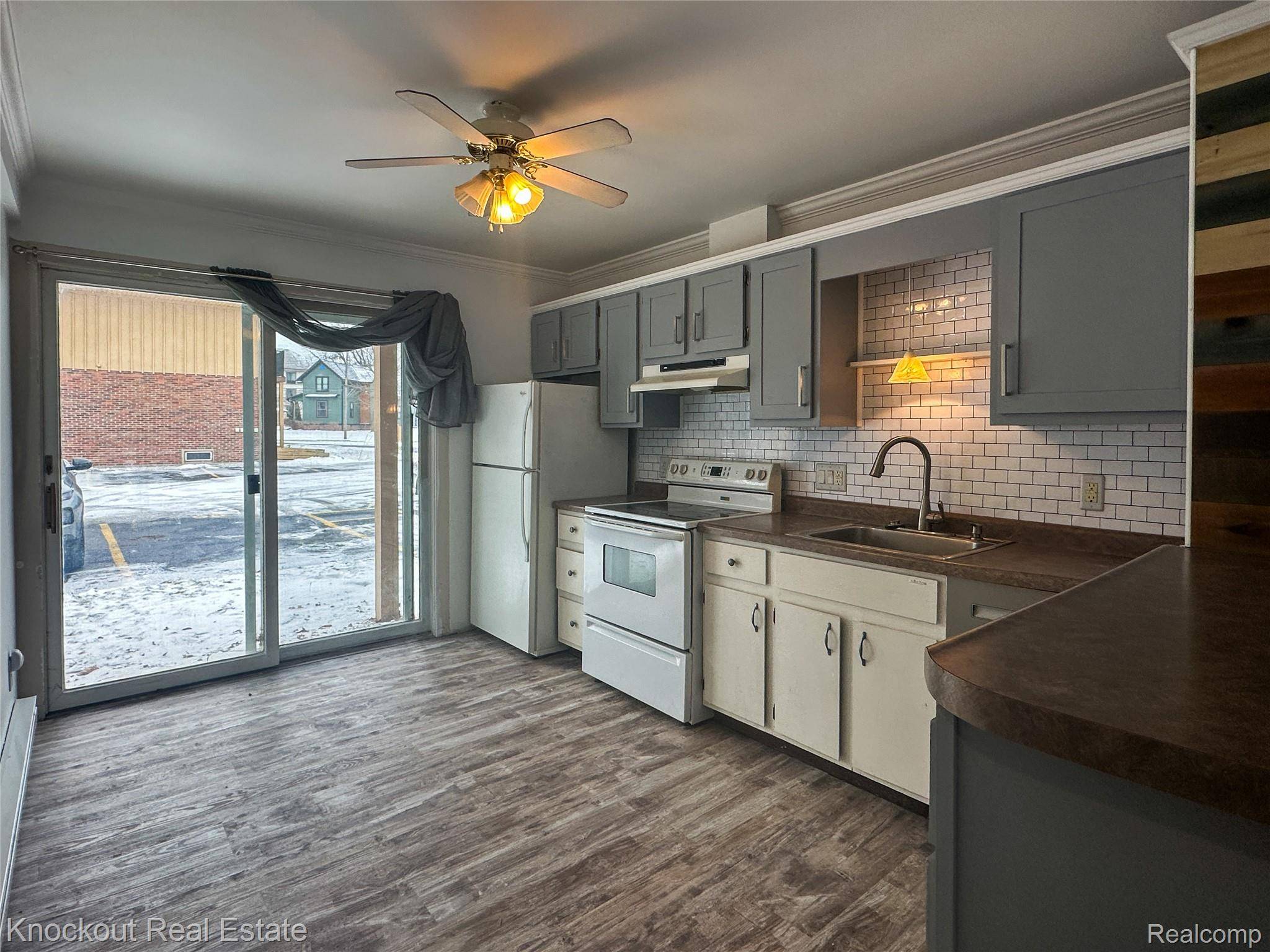 Frankenmuth, MI 48734,940 Flint ST #6