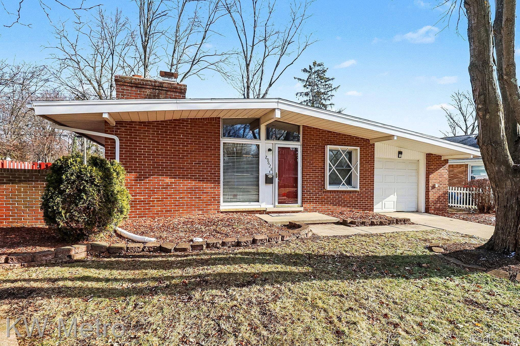 Southfield, MI 48076,29628 Rock Creek DR