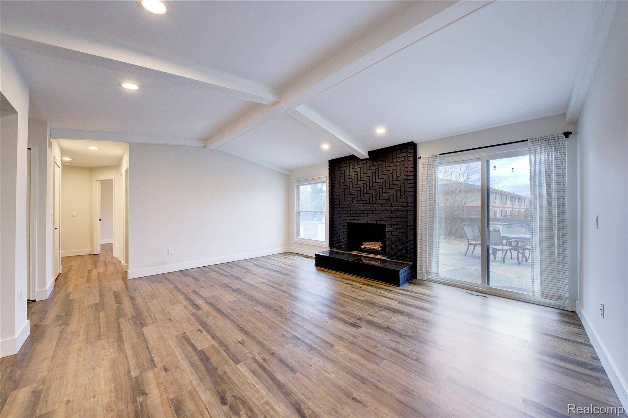 Livonia, MI 48154,38016 Bloomfield DR