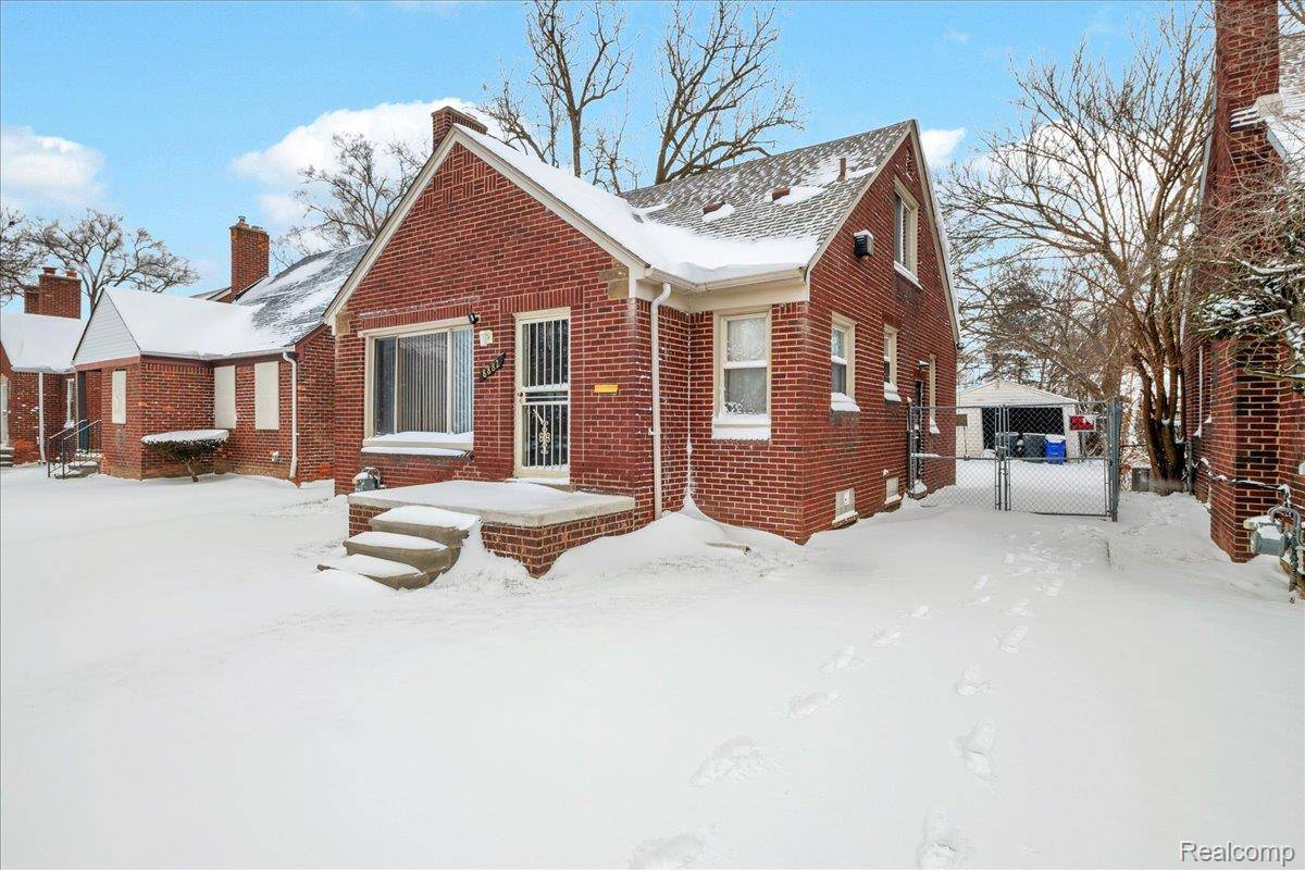 Detroit, MI 48228,8882 Warwick ST