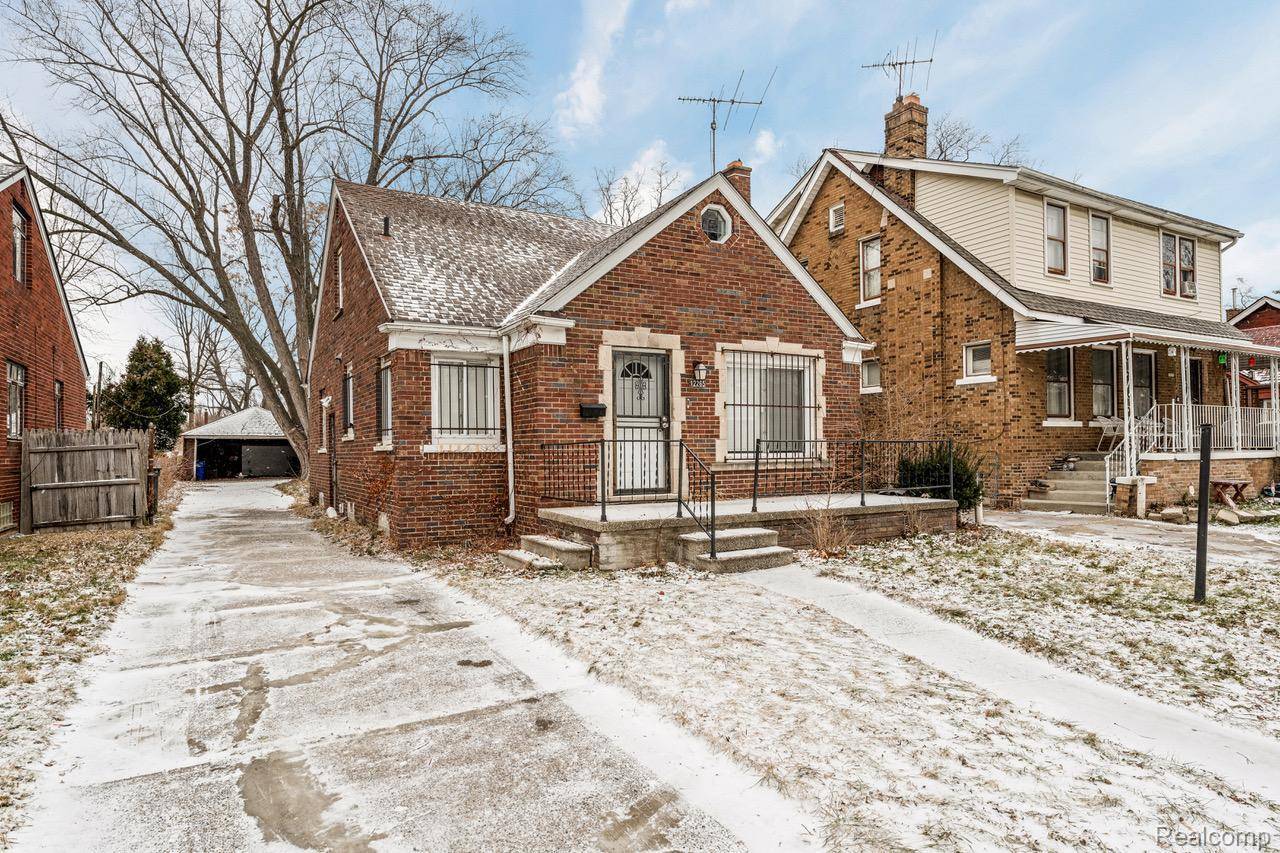 Detroit, MI 48213,12265 Elmdale