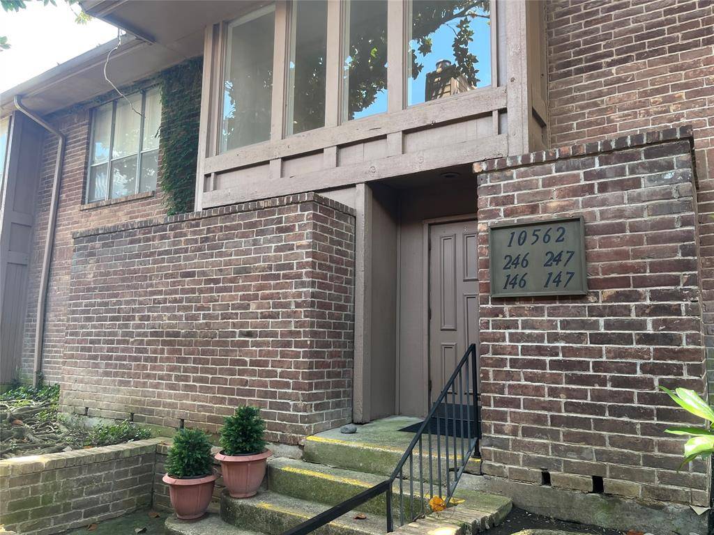 Dallas, TX 75230,10562 High Hollows Drive #246