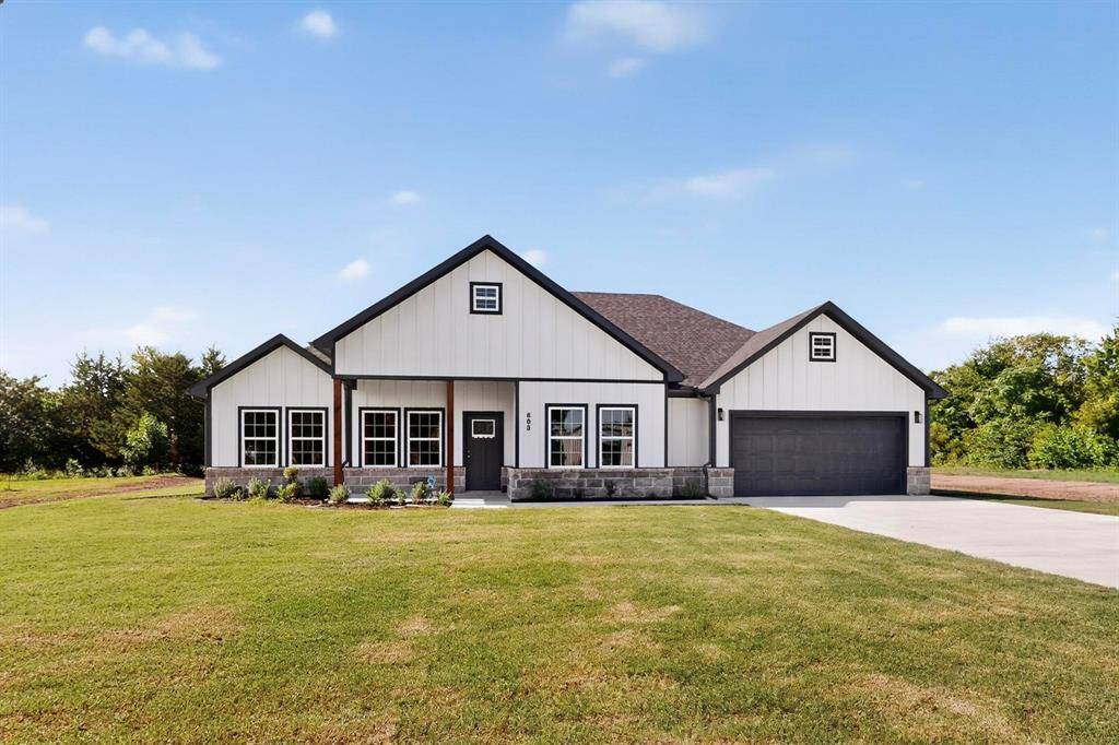 Savoy, TX 75479,603 W Hayes Street