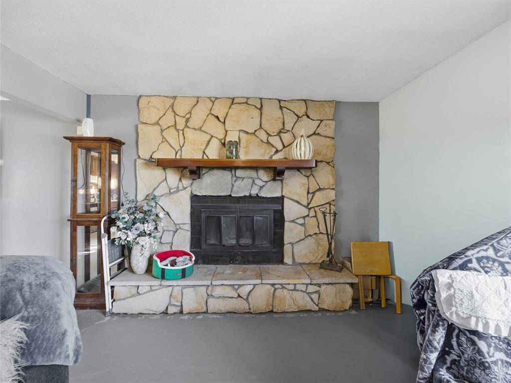 Bowie, TX 76230,507 Galia Street